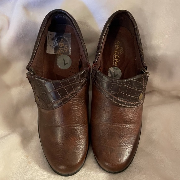 Sbicca of California Brady Ankle Booties - Picture 2 of 9